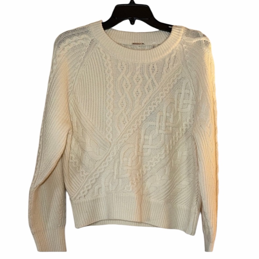 Elie Tahari Elegant Cream Cable Knit Sweater